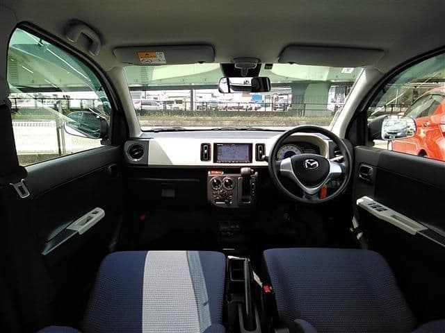 Car thumbnail 4