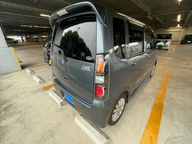 Car thumbnail 2