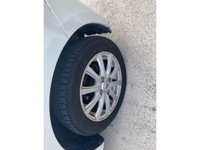 Car thumbnail 3