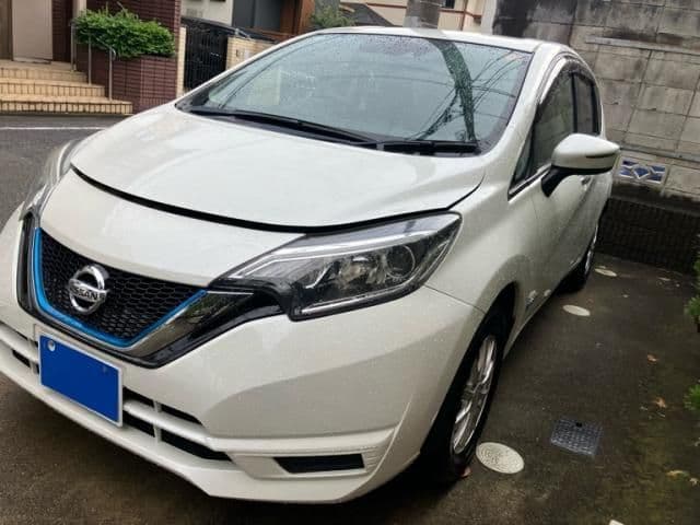 Car thumbnail 3
