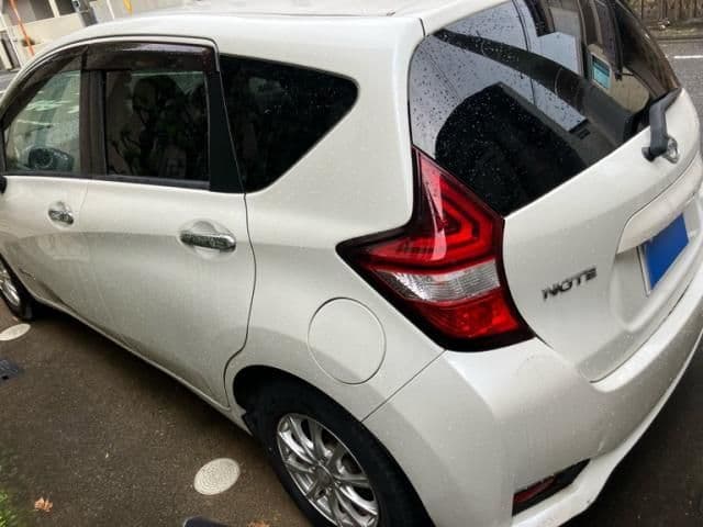 Car thumbnail 4