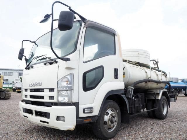 ISUZU
