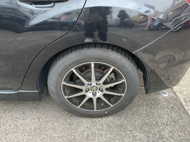 Car thumbnail 4
