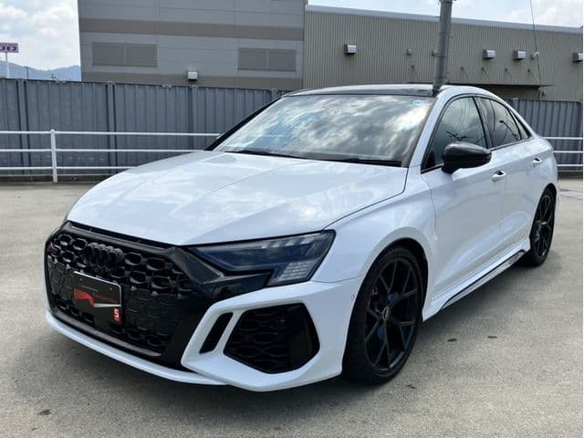 AUDI AUDI RS3 Sedan