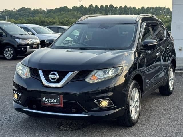 NISSAN