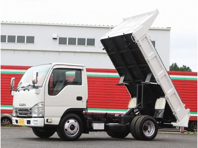 ISUZU