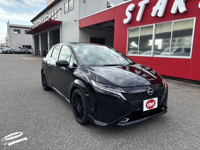 NISSAN AURA