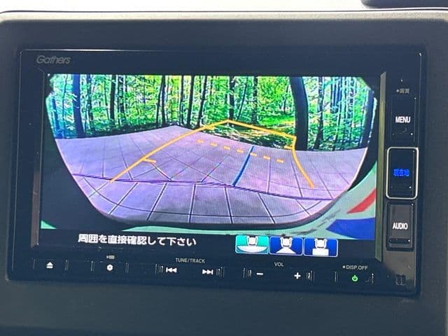 Car thumbnail 4