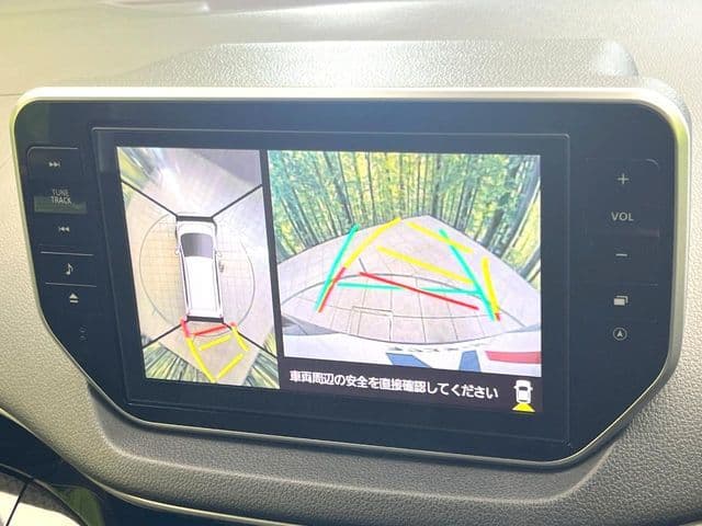 Car thumbnail 4