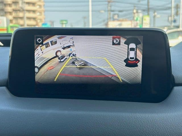 Car thumbnail 4