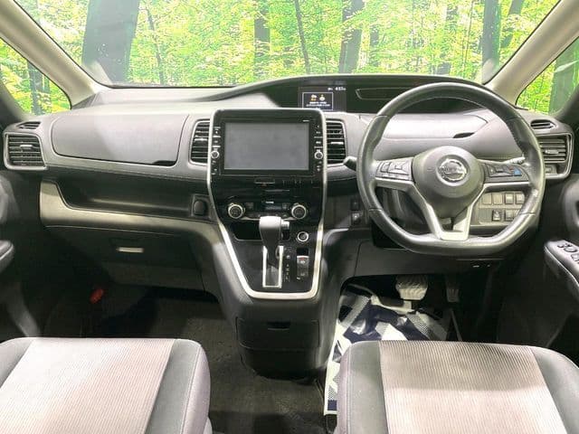 NISSAN