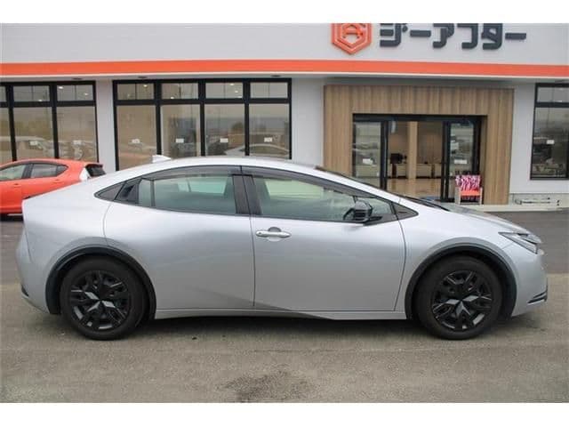 Car thumbnail 4
