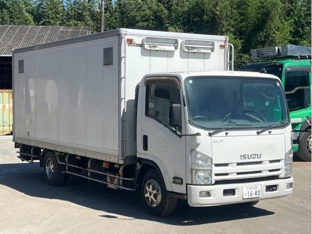 ISUZU