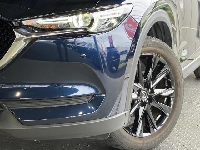 Car thumbnail 3