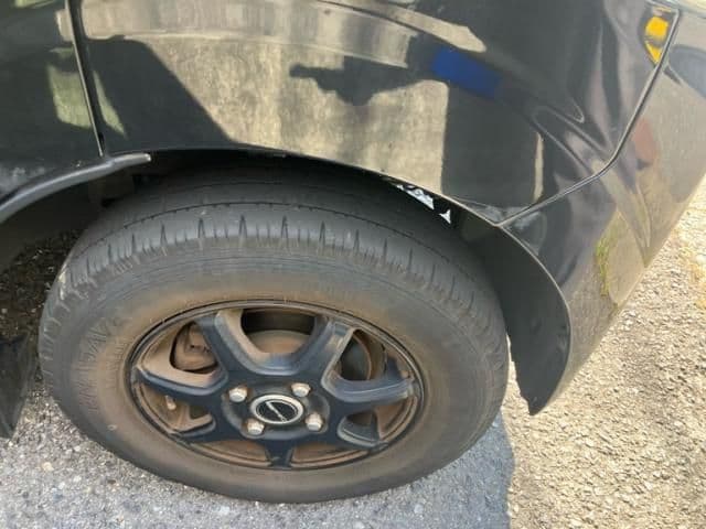 Car thumbnail 3