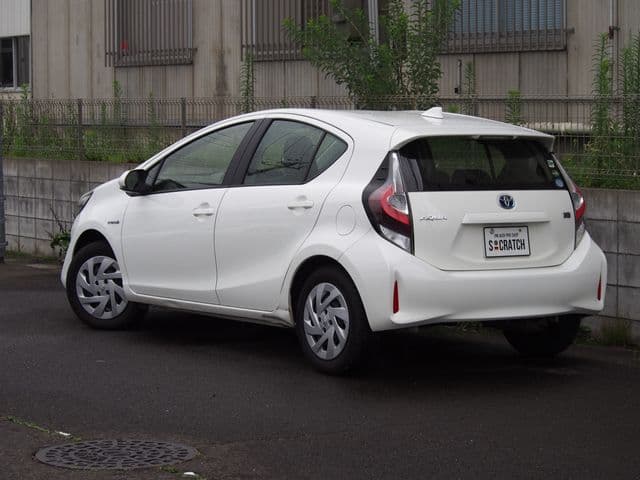 Car thumbnail 3