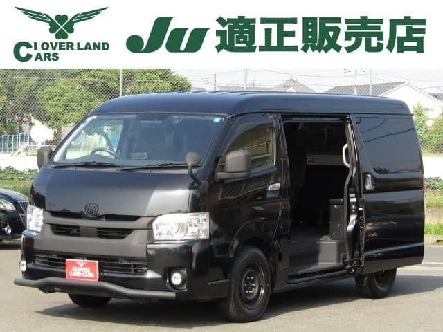 TOYOTA HIACE wagon