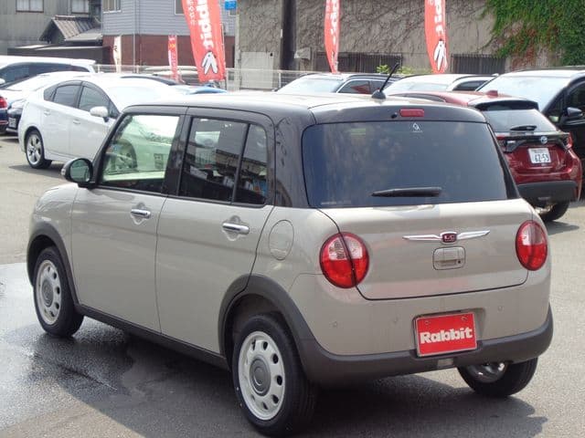 Car thumbnail 3