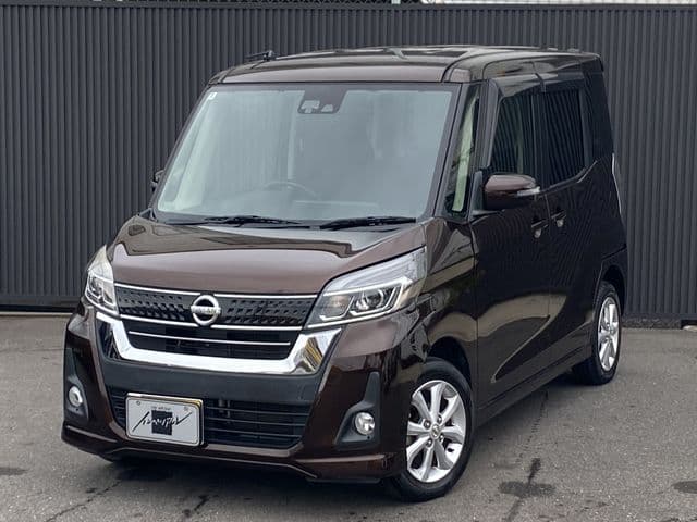 NISSAN