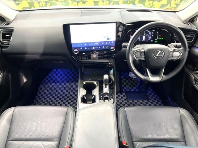 Car thumbnail 2
