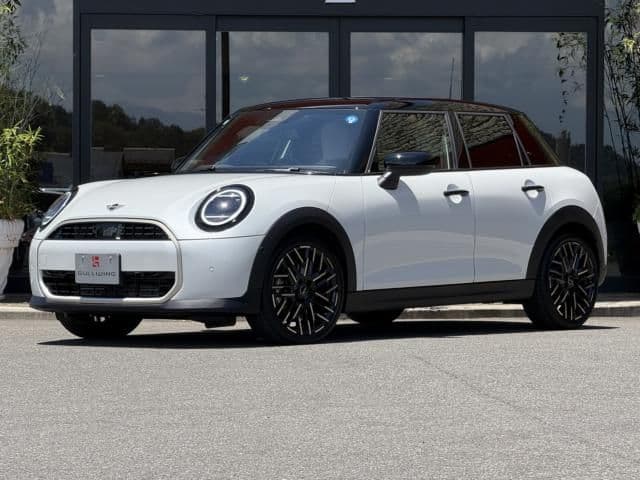 Car image 1