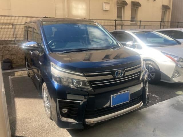 Car image 1