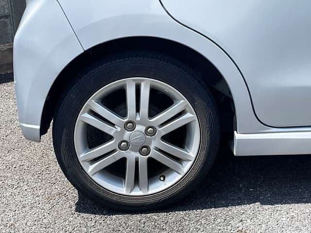 Car thumbnail 4