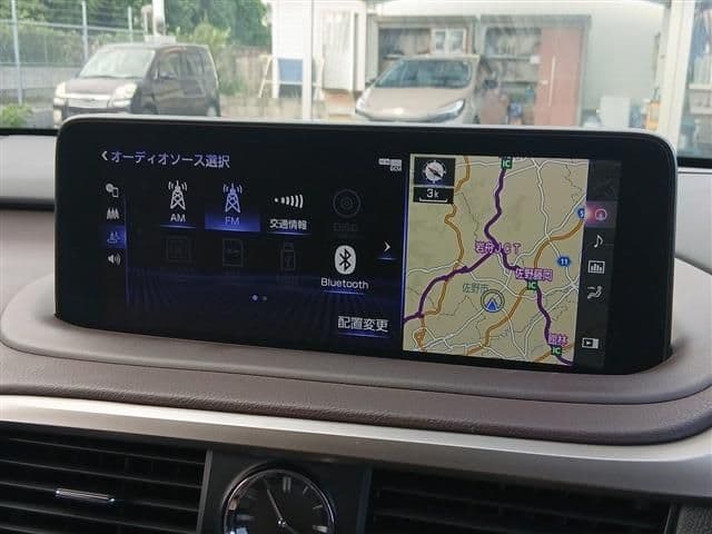 Car thumbnail 4