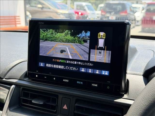Car thumbnail 4