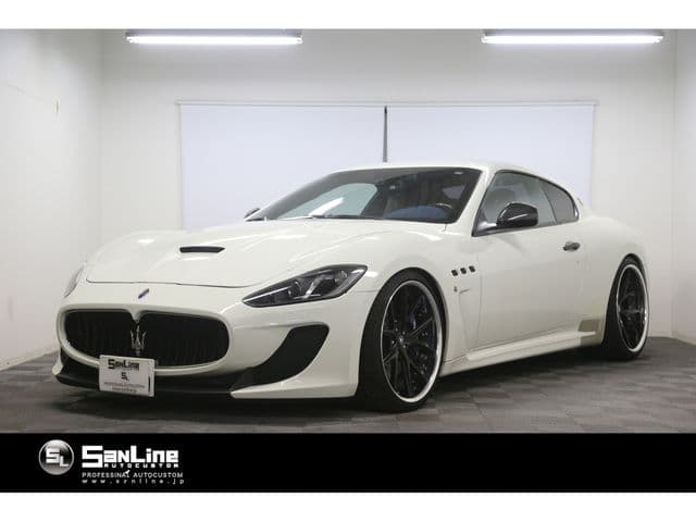 MASERATI MASERATI GRANTURISMO