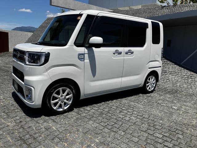 Car thumbnail 2
