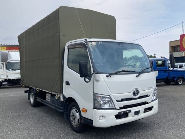 TOYOTA DYNA