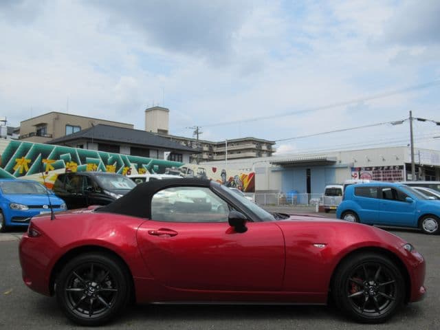 Car thumbnail 2