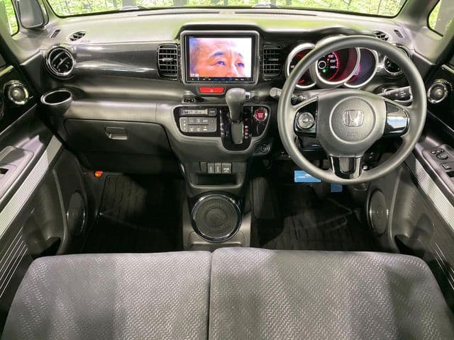 Car thumbnail 2