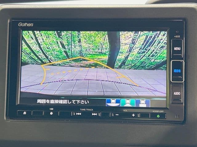 Car thumbnail 4