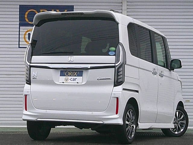 Car thumbnail 3
