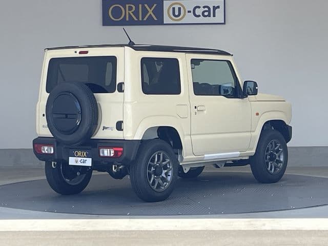 Car thumbnail 3