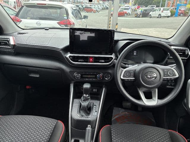 Car thumbnail 4
