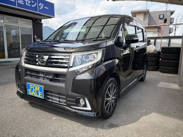 DAIHATSU MOVE CUSTOM 4WD