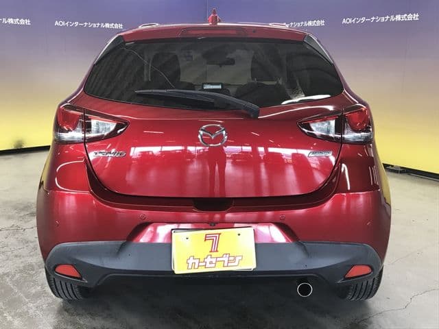 Car thumbnail 4