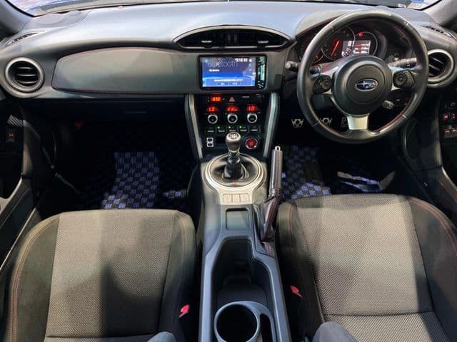 Car thumbnail 2