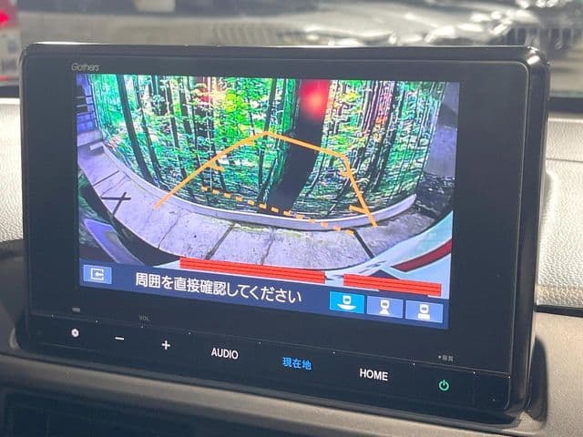 Car thumbnail 4