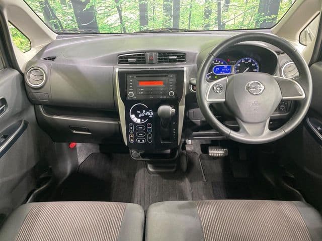 NISSAN