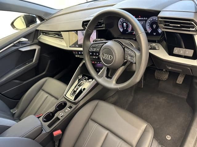 AUDI