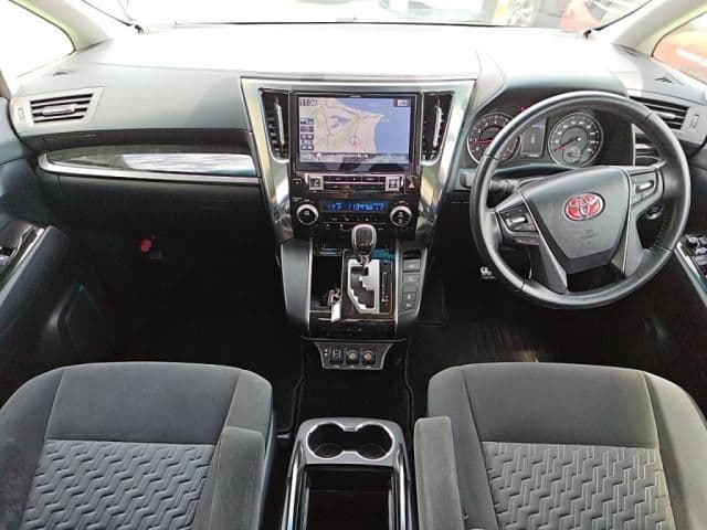 Car thumbnail 3