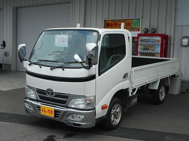 TOYOTA DYNA