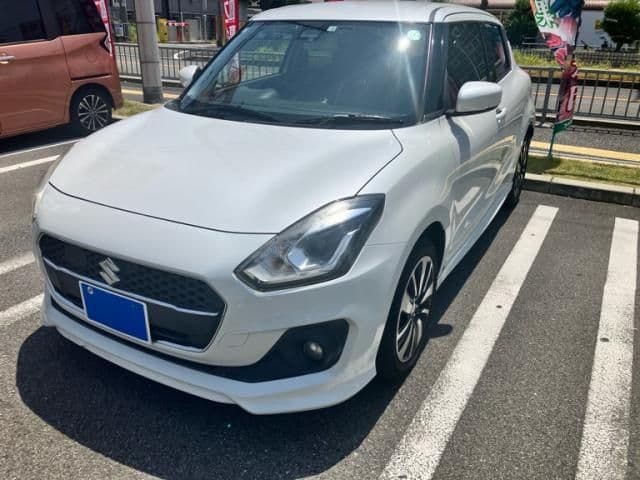 Car image 1
