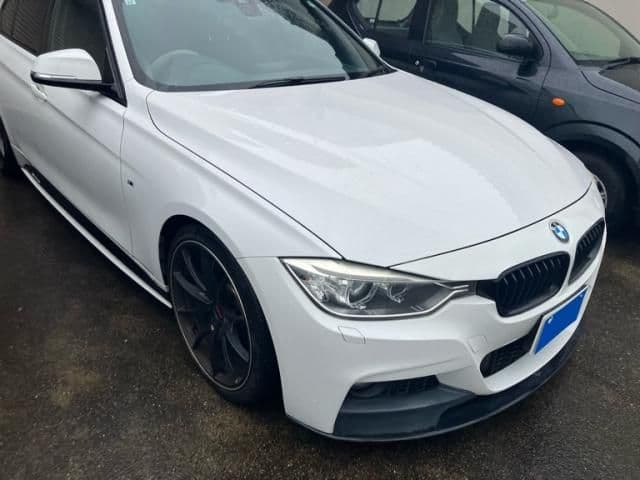 Car thumbnail 3