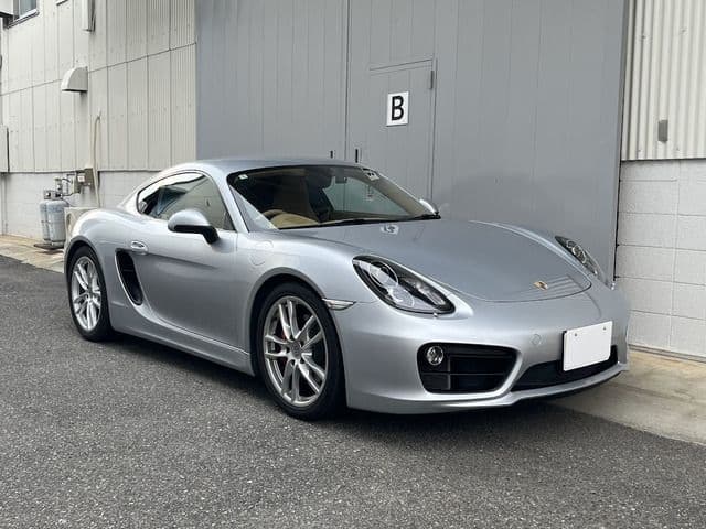 PORSCHE