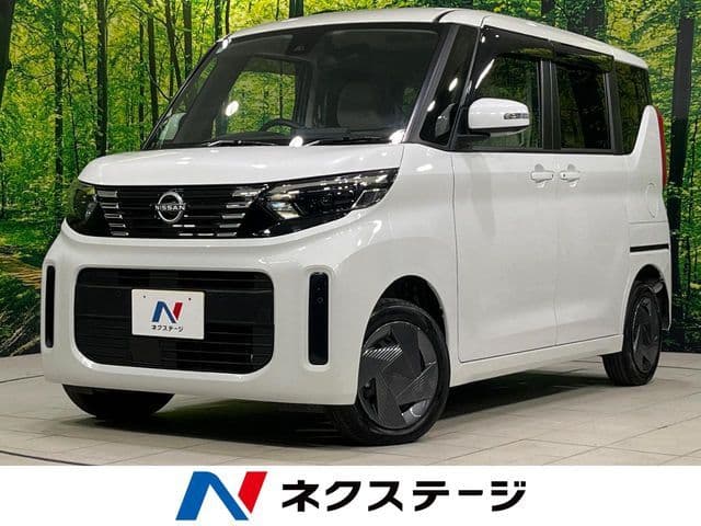 NISSAN